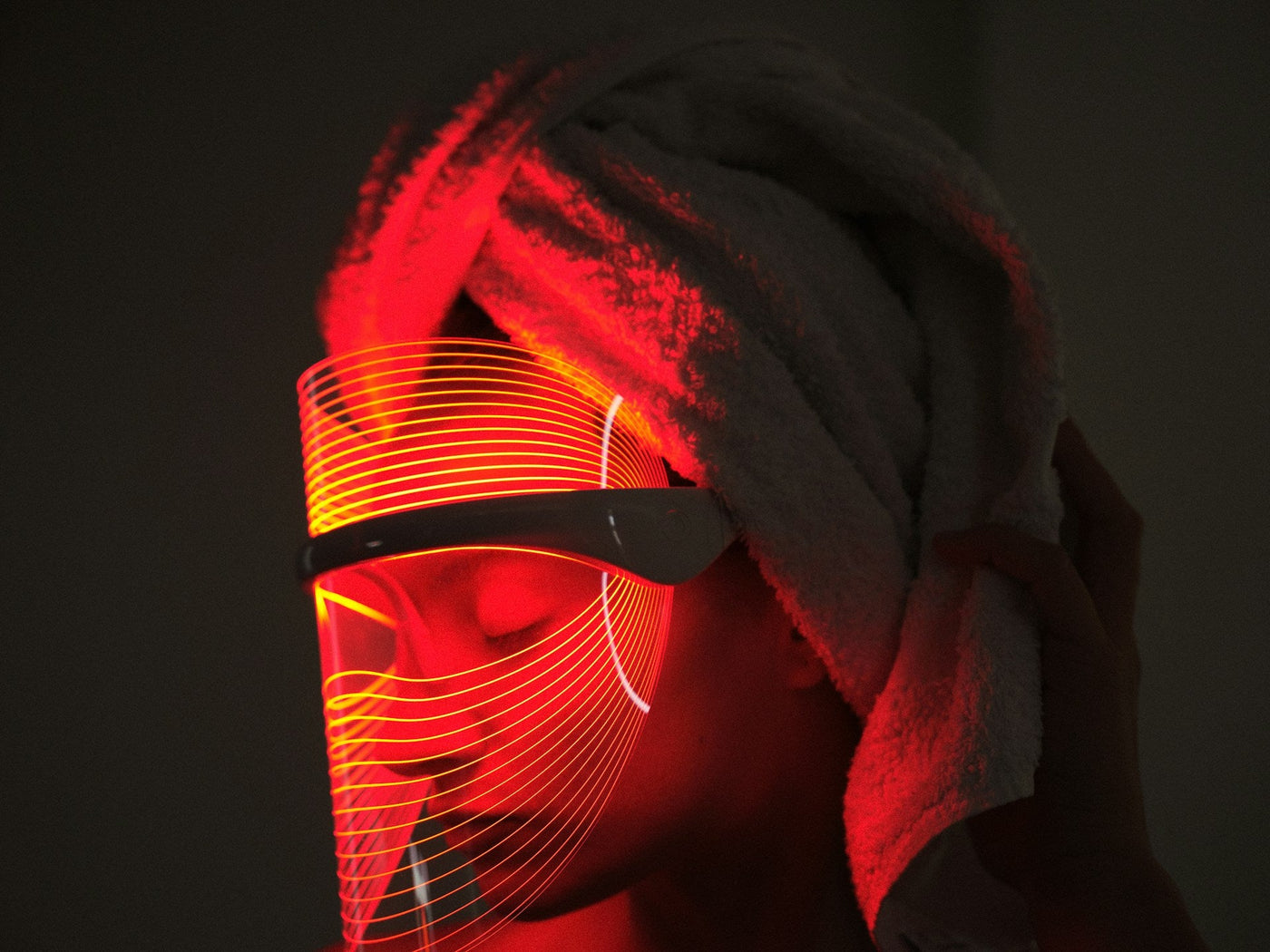 How to Care for Your Eyes as You Age Using Light Therapy